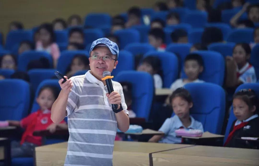 心灵拔河与探索自然美景的双重旅程，一场难忘的拔河比赛之旅