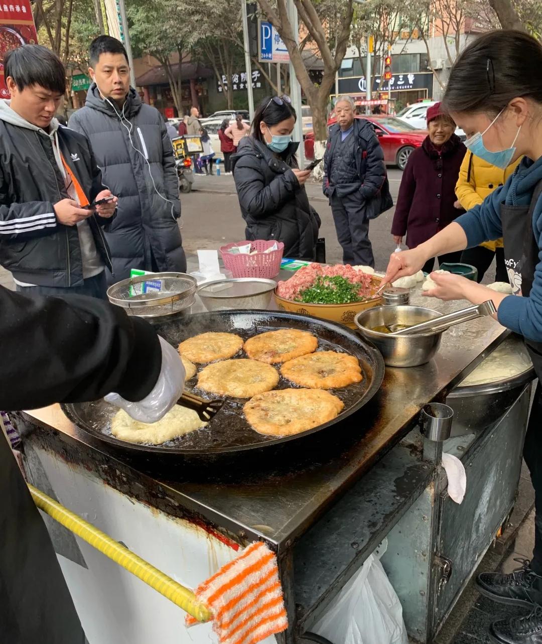 重庆最新科技产品摆摊热潮概览