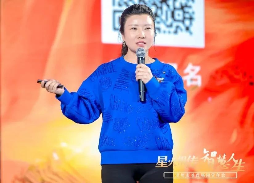 何奕奕最新